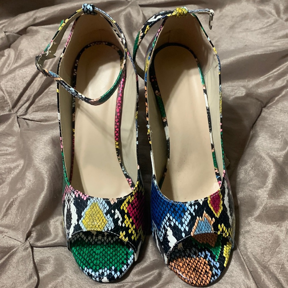 Crocodile print Sandals